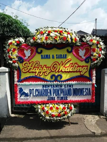 Karangan Bunga Pernikahan  di Tondano